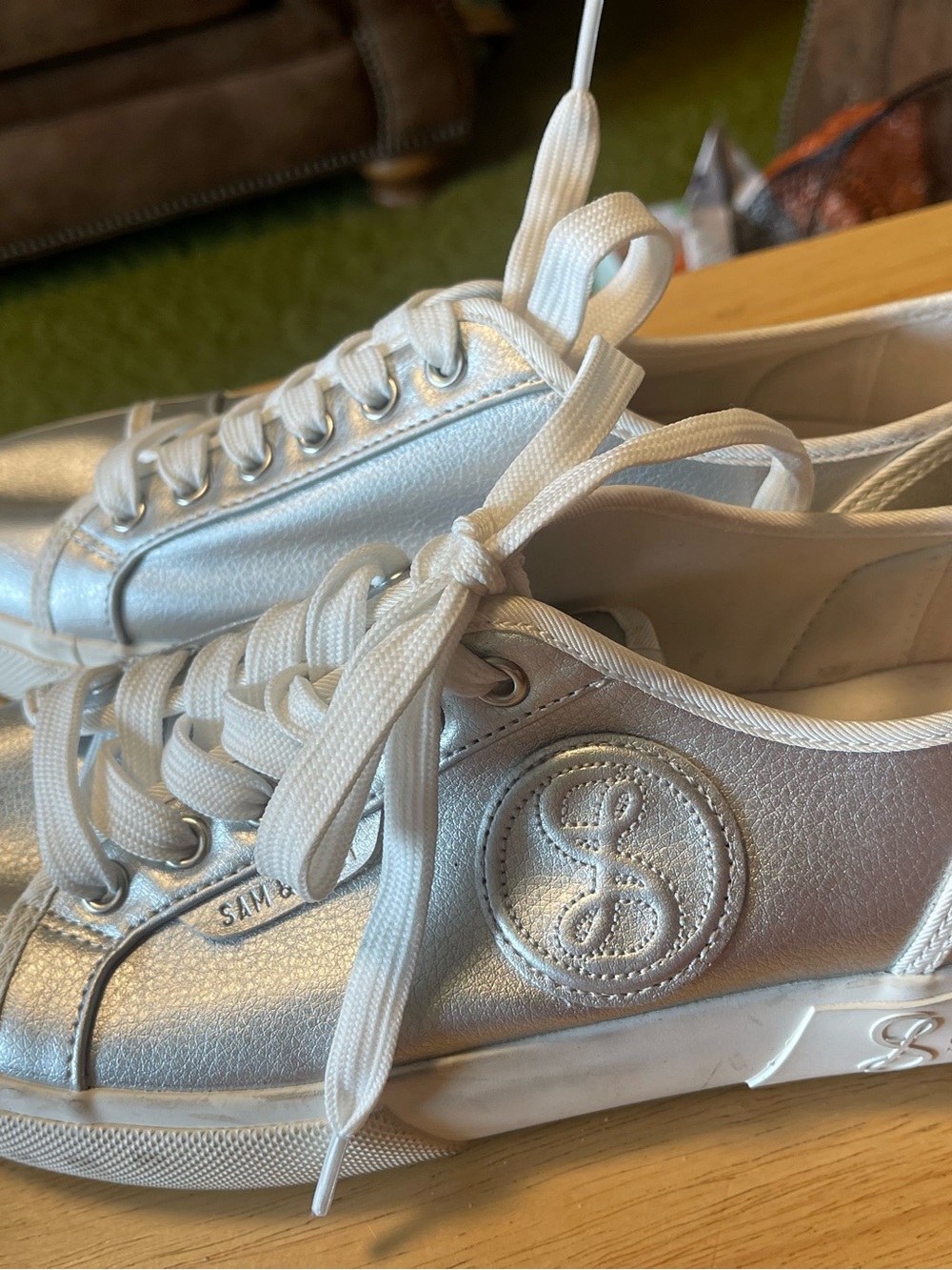 Sam & Libby Women's Dina Sneaker, Size 9M Color Silver